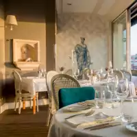 Mesa com visata sob Lisboa