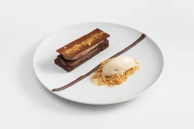 Texturas de chocolate negro e de leite, tabaco e aguardente