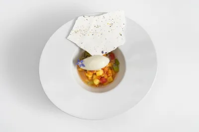 Jardim tropical (Fruta fresca, yuzu, menta e suspiro de flores)